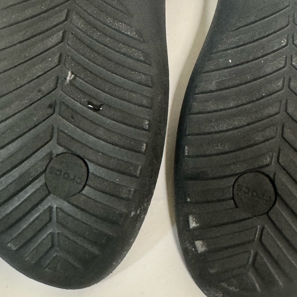 Crocs Serena Floral Embellished Flip Flop Sandals T Strap Flower Shoe Black 10 - Picture 12 of 13